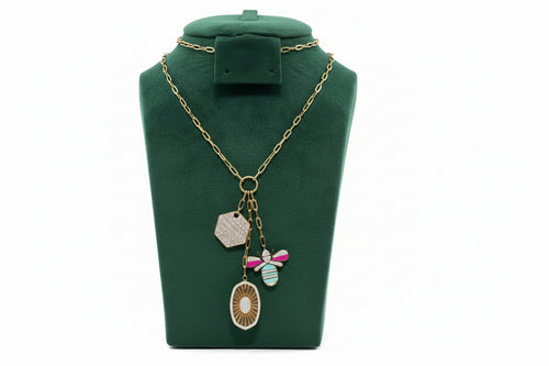 Collier Longue Chaîne Dorée avec Breloques (sautoir)