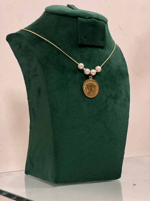 Collier Médaillon Pièce et Perles Blanches - Style Vintage
