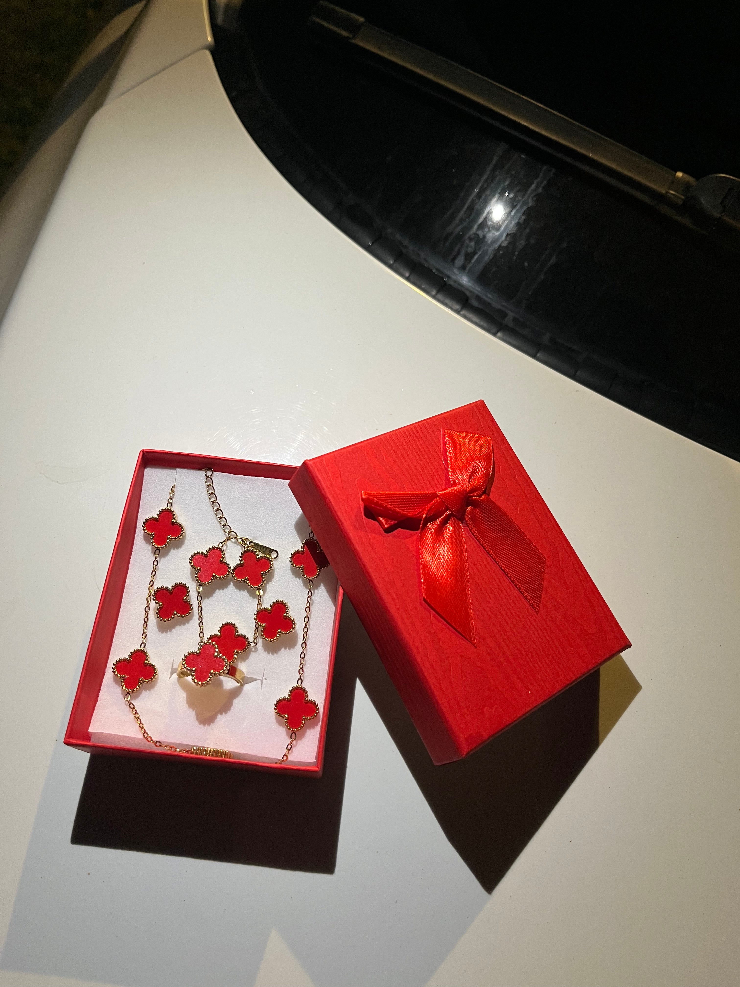 Parure Complète Trèfles Rouge & Or - Style Van Cleef