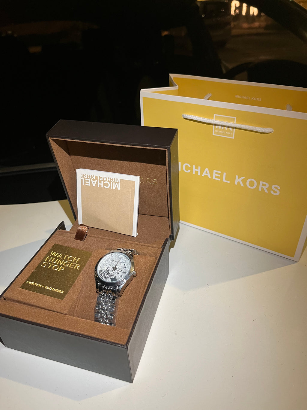 Guess avec coffret